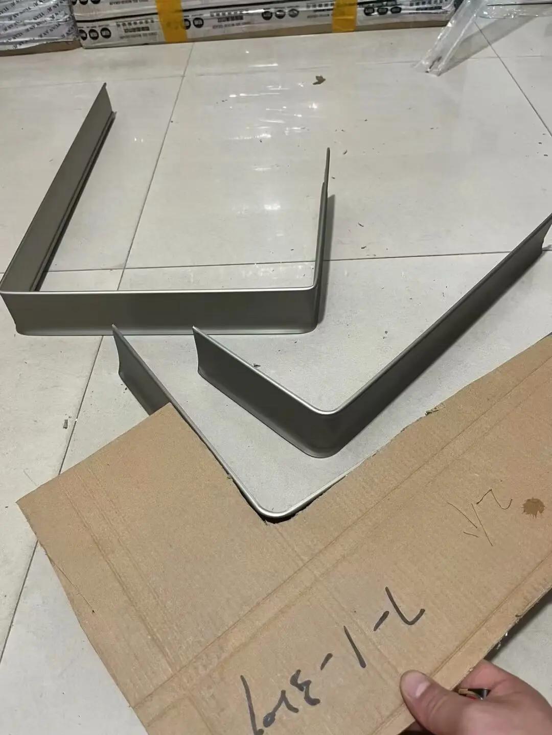 慎選弧形鋁合金踢腳線！三通連接需謹慎